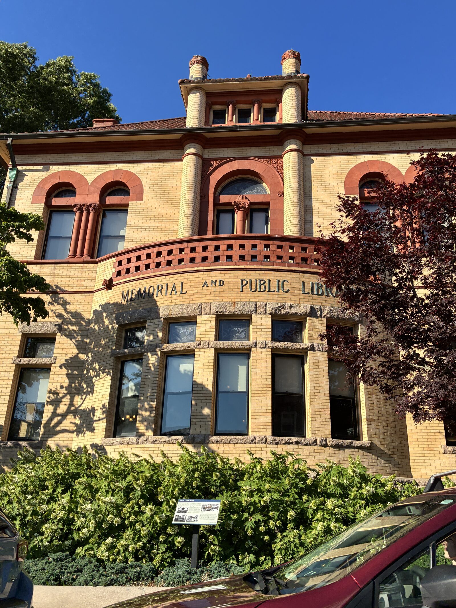 Memorial and Public Library in Westerly, Rhode Island